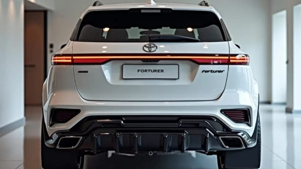 Toyota Launched Fortuner 2025 – Powerful Diesel Engine, 204HP Power & 4×4 Premium SUV Starting at ₹3.9 Lakh!